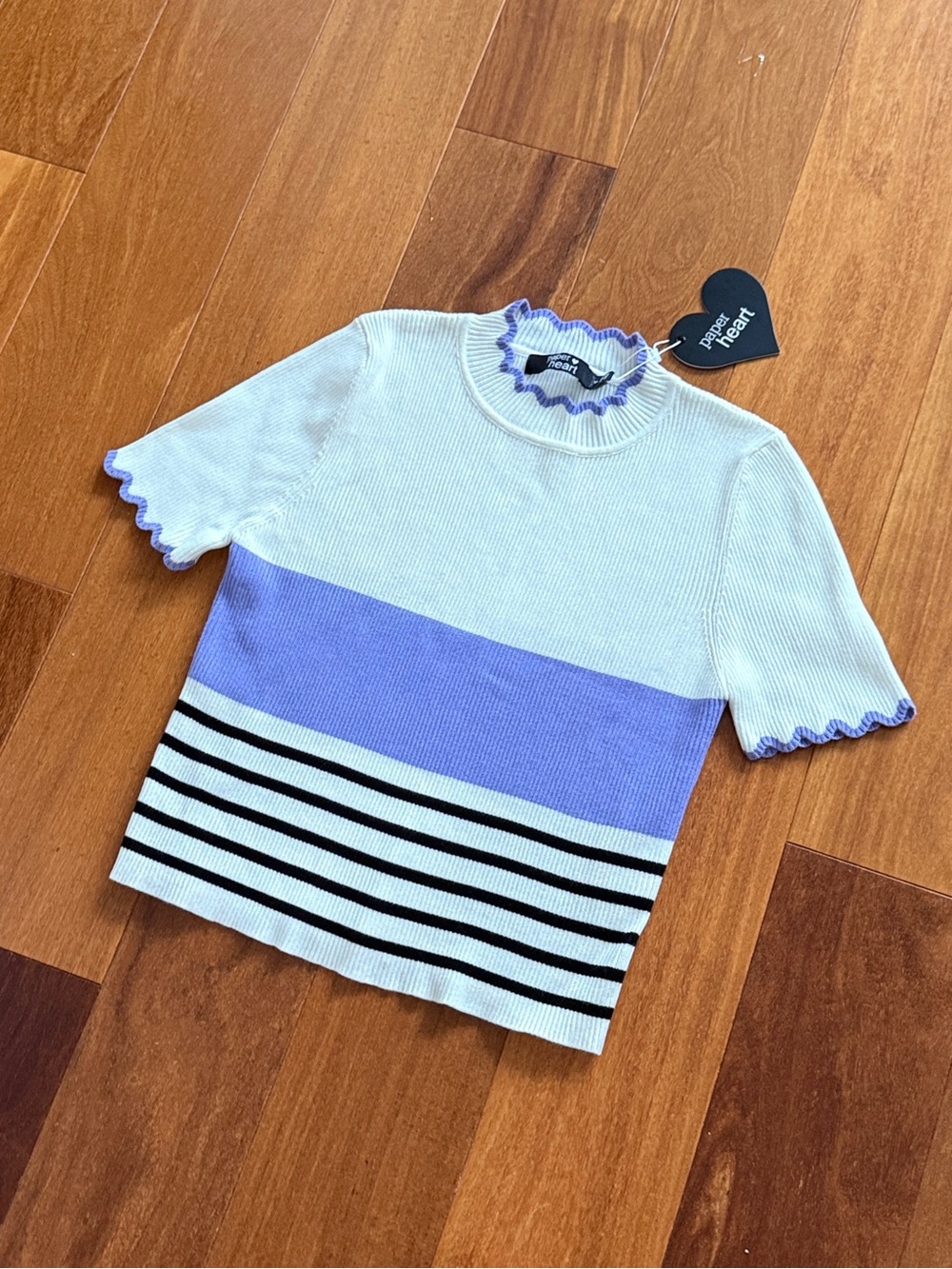 NWT PAPERHEART knit shirt scalloped lioness Aritzia Anthropologie banana revolve